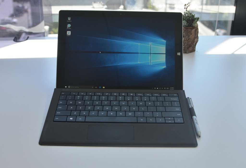 New Surface Pro 3 firmware update should solve battery woes Computerworld