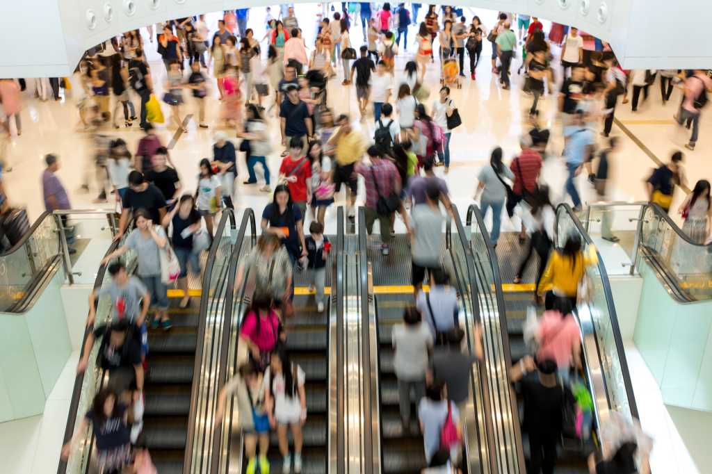 thinkstock 498427325 escalator shopping